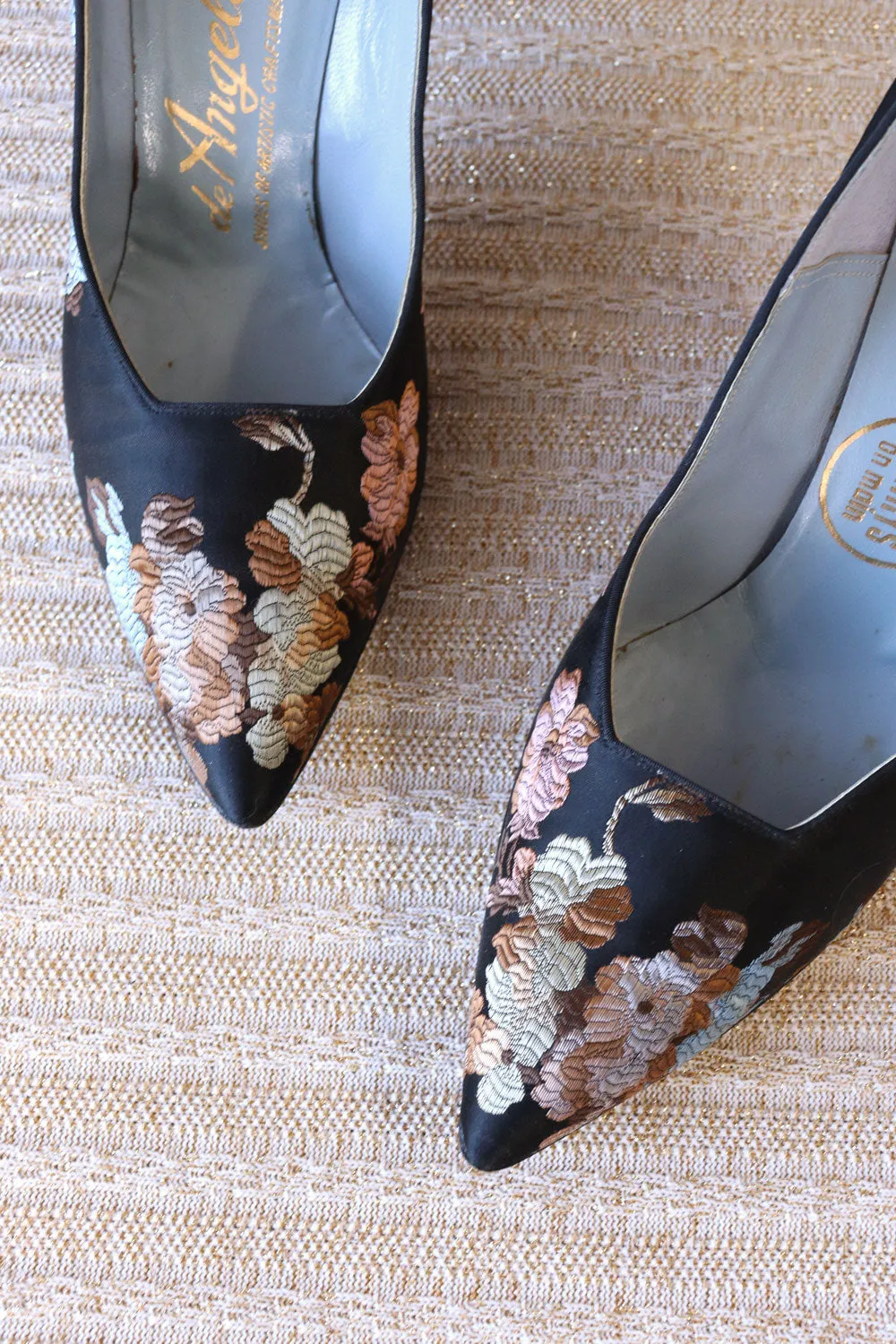 1950s Brocade Floral Pumps 8