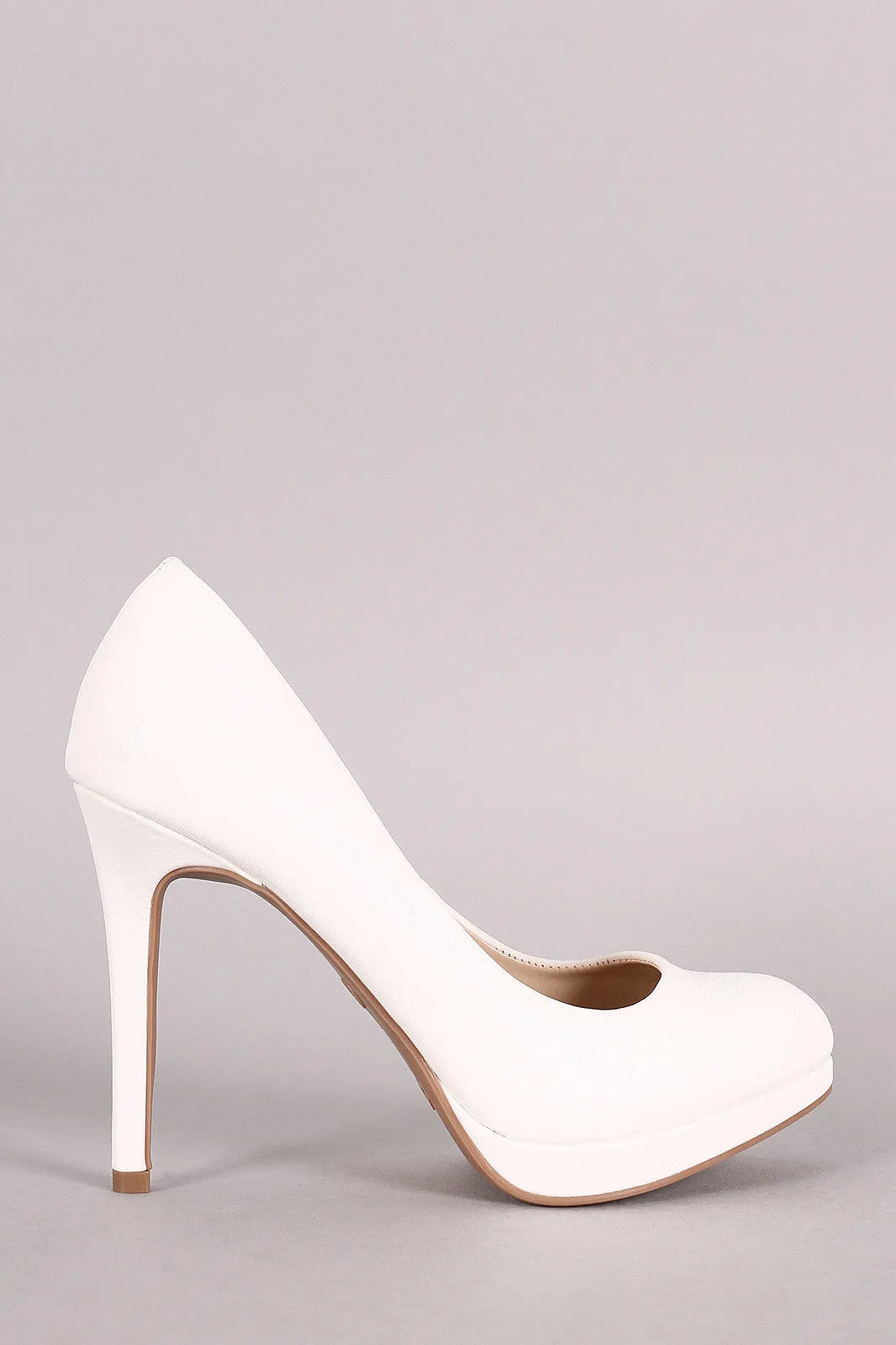 Anne Michelle Classic Almond Toe Pump