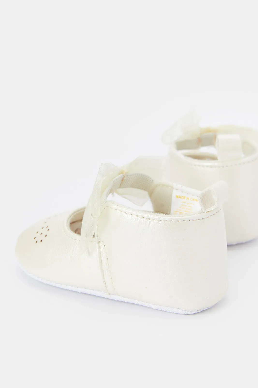 Babies White Pram Shoe