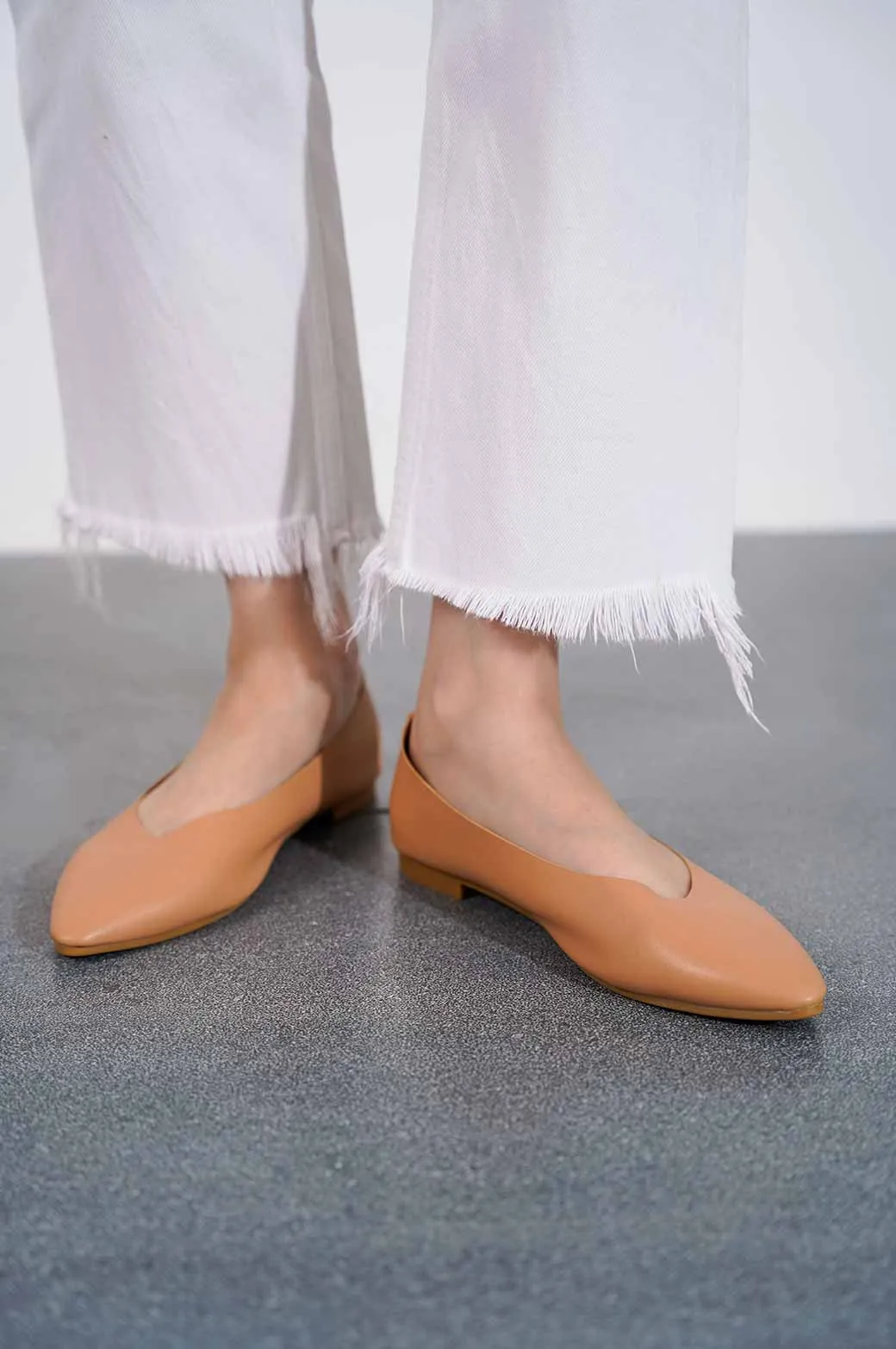 BASIC BALLERINA PUMPS