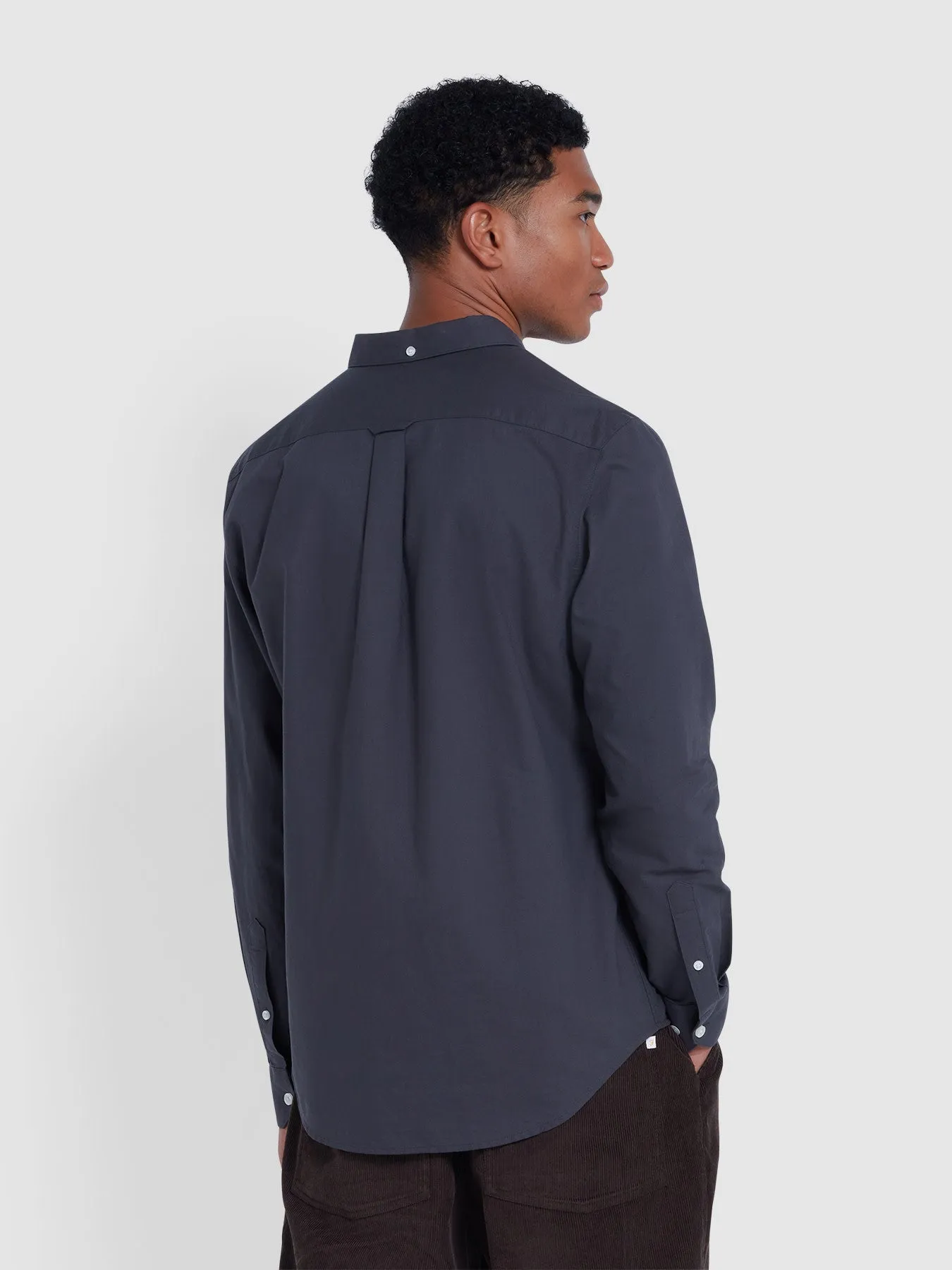 Brewer Slim Fit Organic Cotton Oxford Shirt In Charcoal