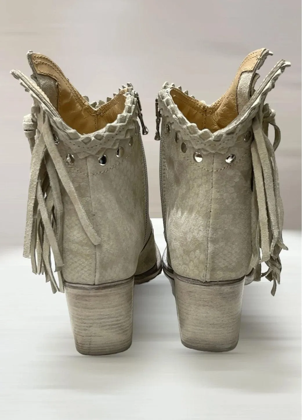 Camelia Ankle Boots in Slyther Beige