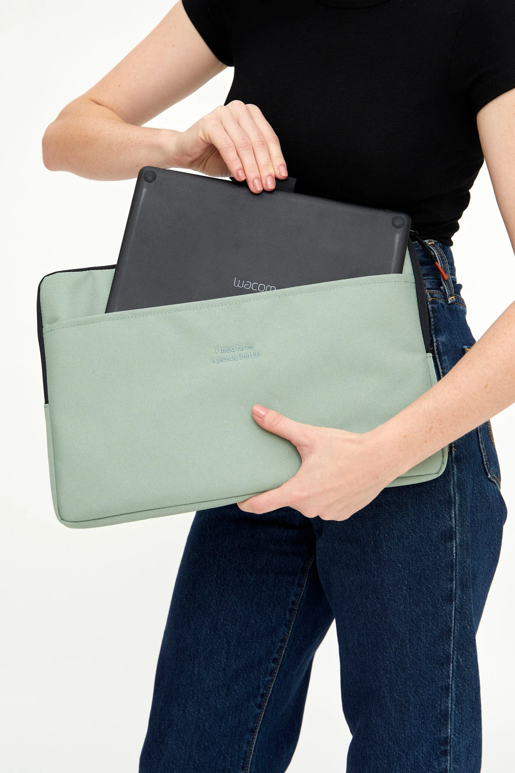 Capture Laptop Case 15" Sage