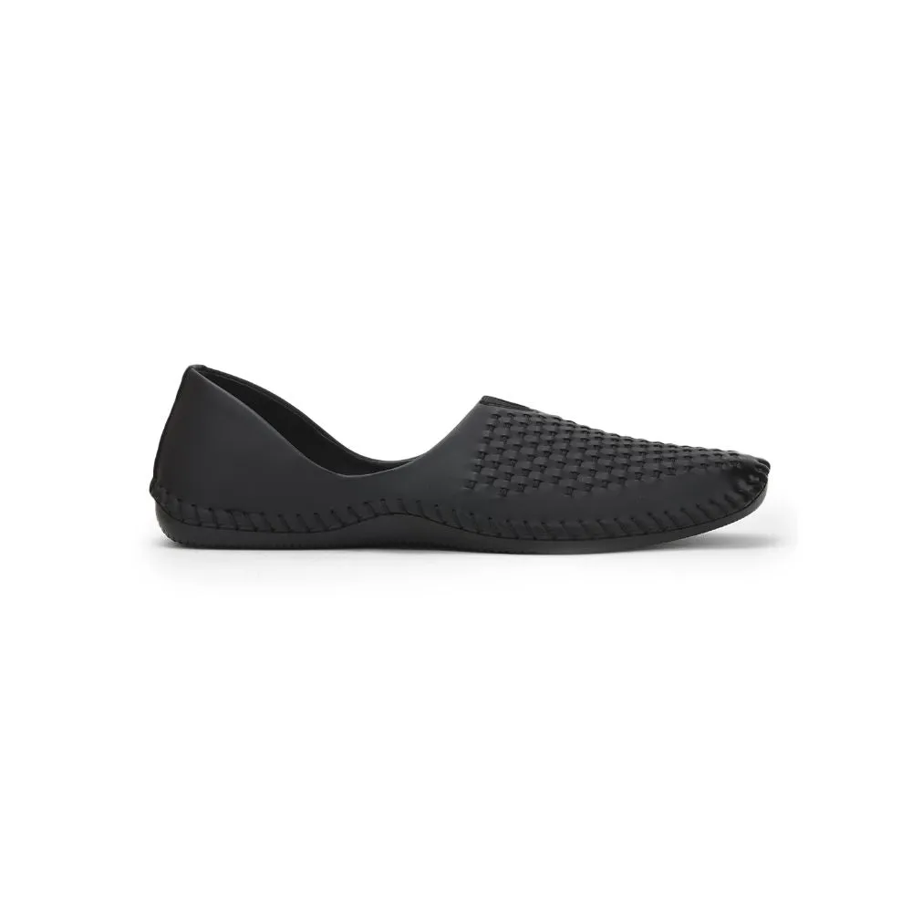 Fortune (Black) Casual Mojari Shoes For Men Avn-40 By Liberty