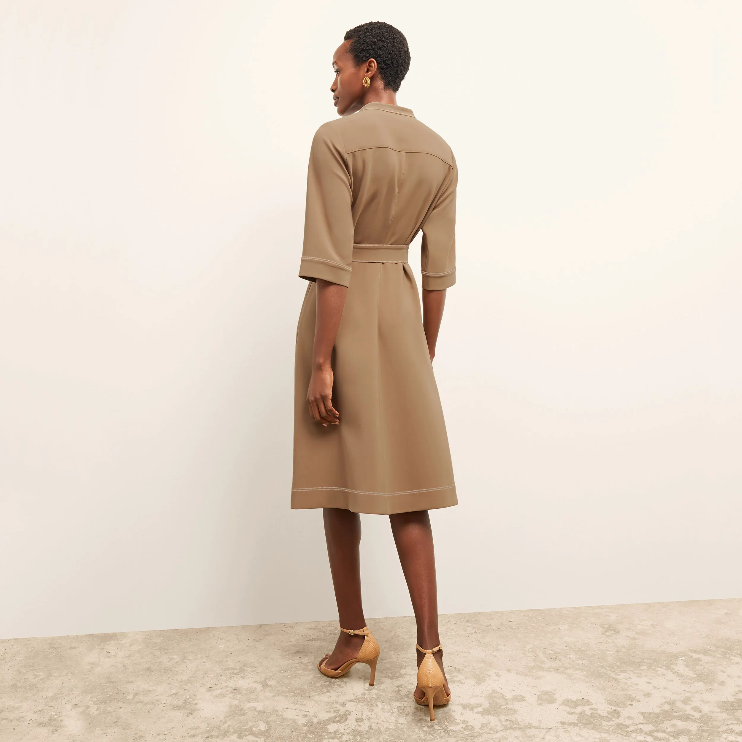 Lauleh Dress - Everyday Crepe :: Light Saddle