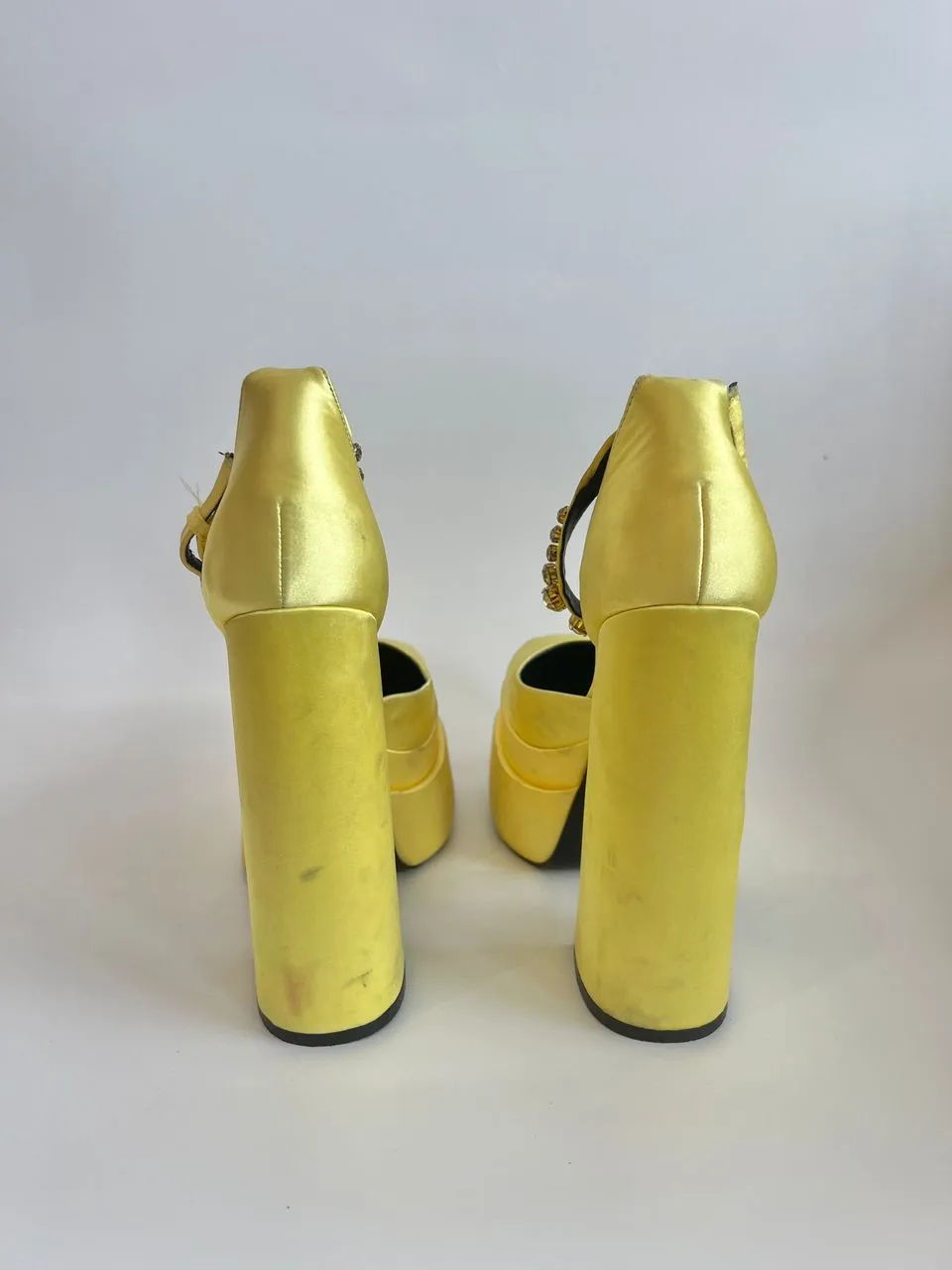 Medusa Yellow Aevitas 155mm Platform Pumps