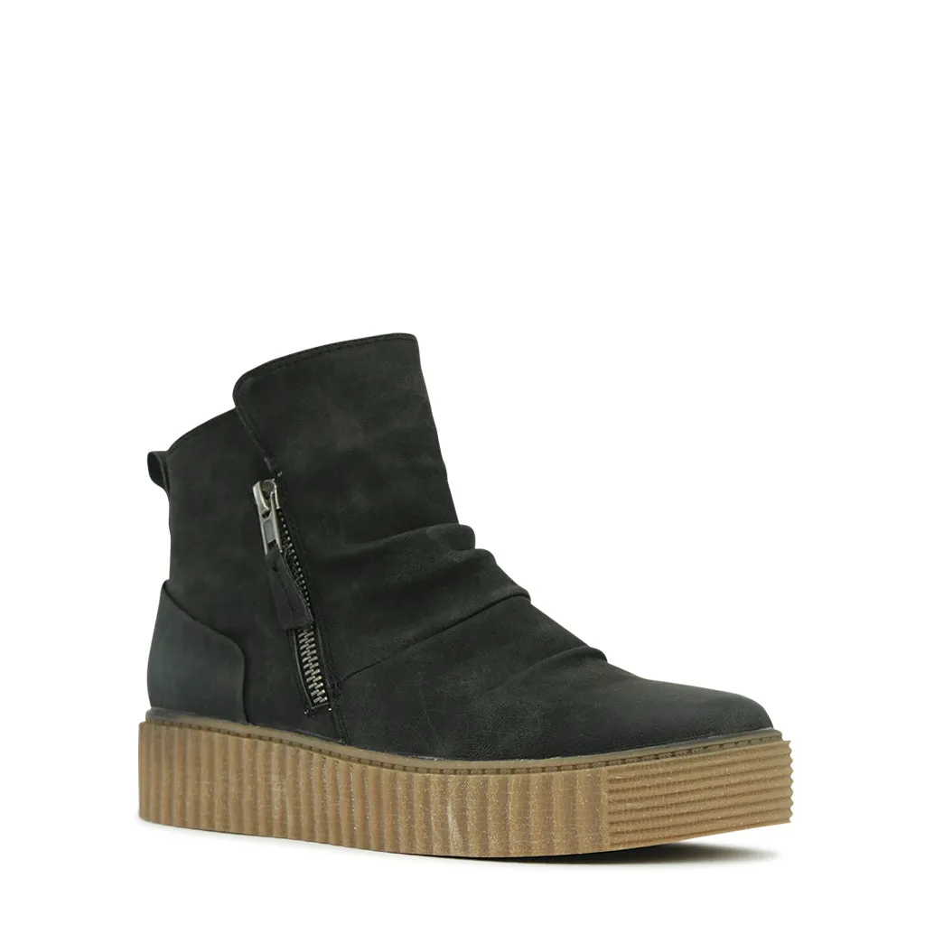 Micki High Sneakers