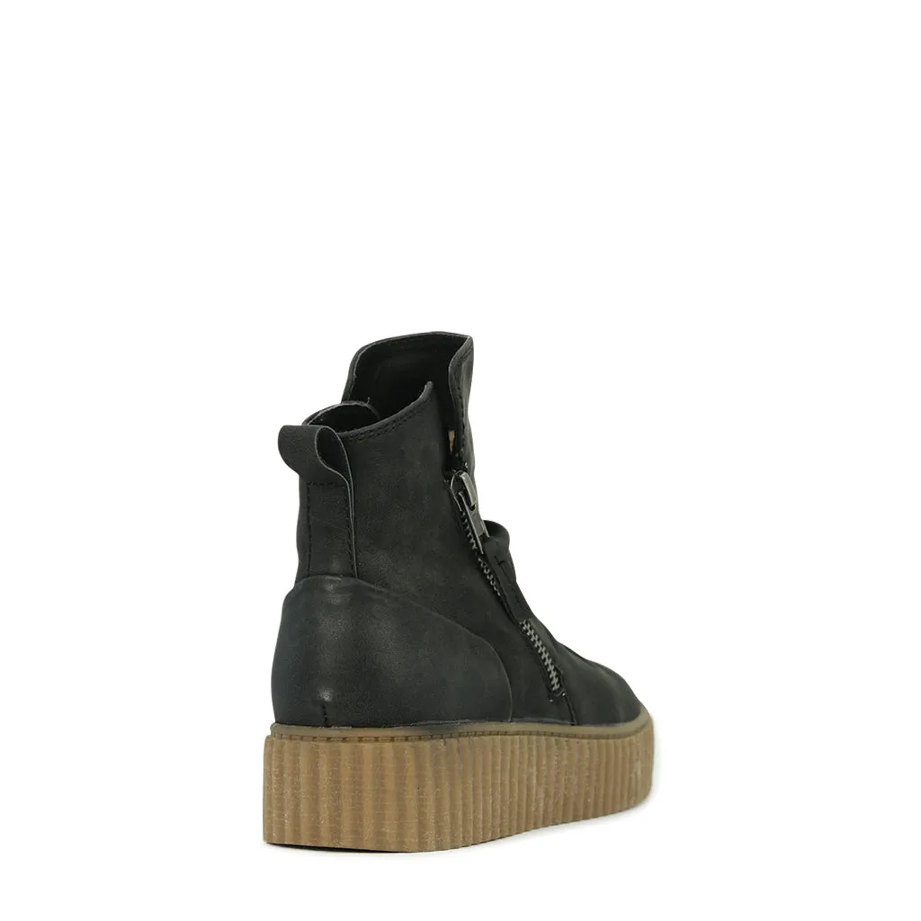 Micki High Sneakers