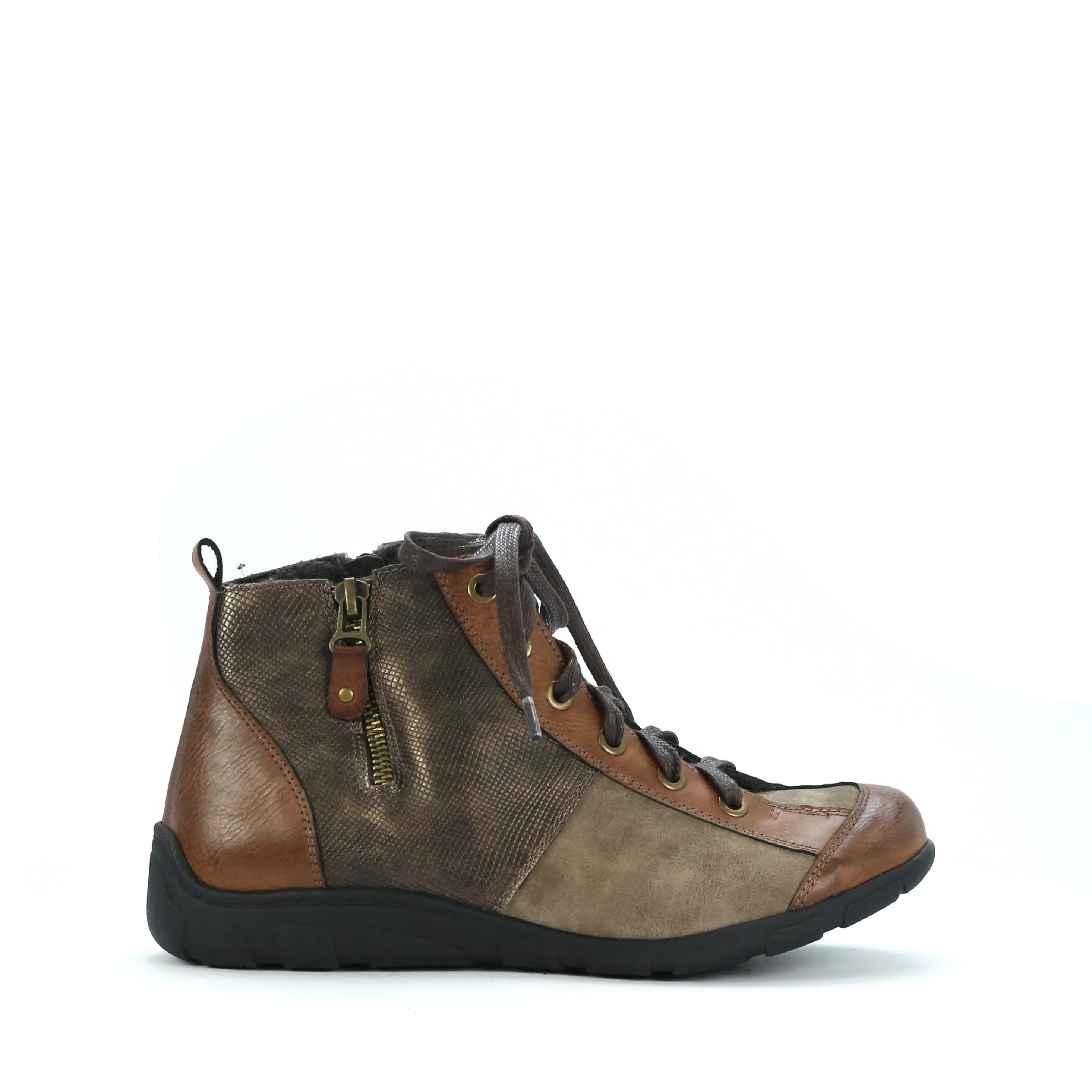 Sierra Ankle Boots