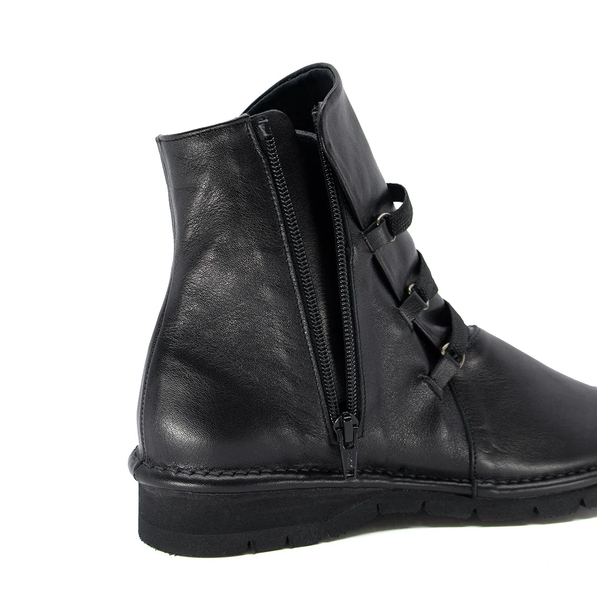 Sui Black Extra Soft Mid Boots